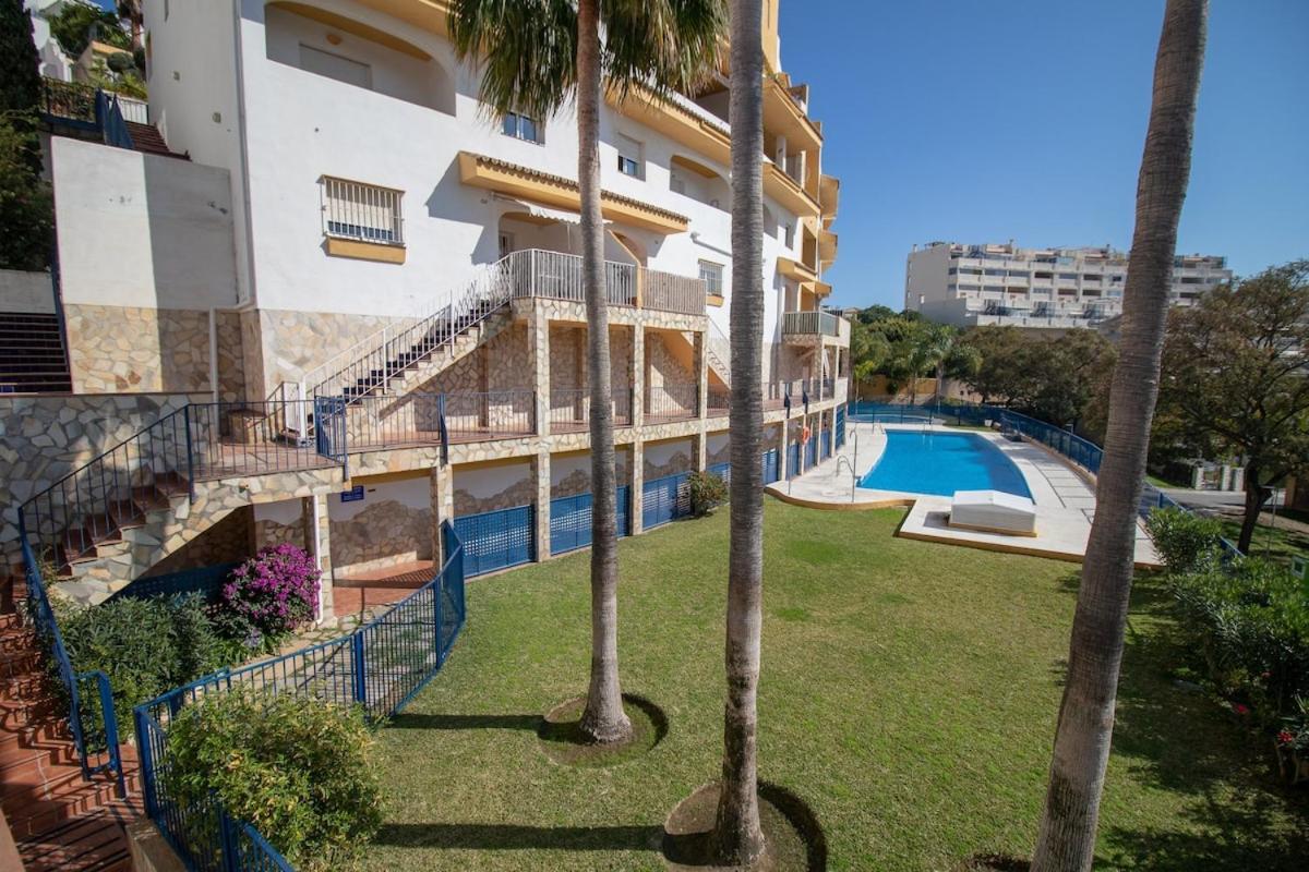 C43 - Family House With Terrace And Shared Pool Villa Benalmadena Luaran gambar