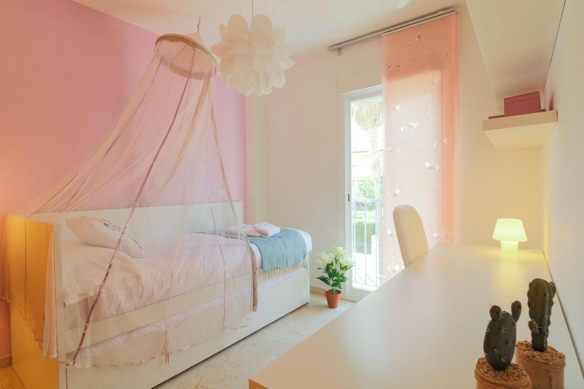 C43 - Family House With Terrace And Shared Pool Villa Benalmadena Luaran gambar